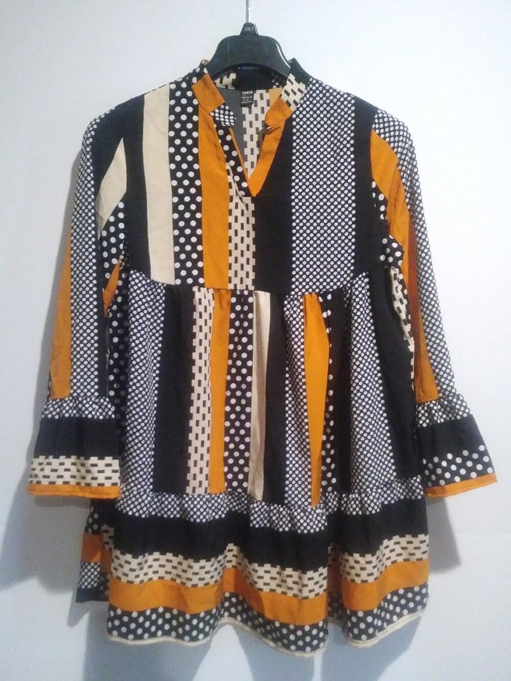 Shein Vneck Long Sleeve Babydoll Dress in Tan Orange and Black